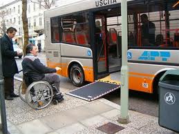 autobus carrozzina disabile